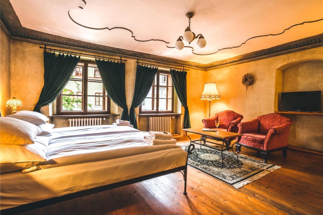 Alt Straninger Hotel เชสกี้ครุมลอฟ ภายนอก รูปภาพ