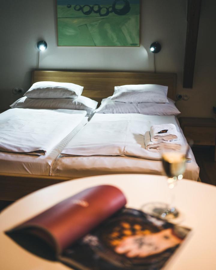 Alt Straninger Hotel เชสกี้ครุมลอฟ ภายนอก รูปภาพ